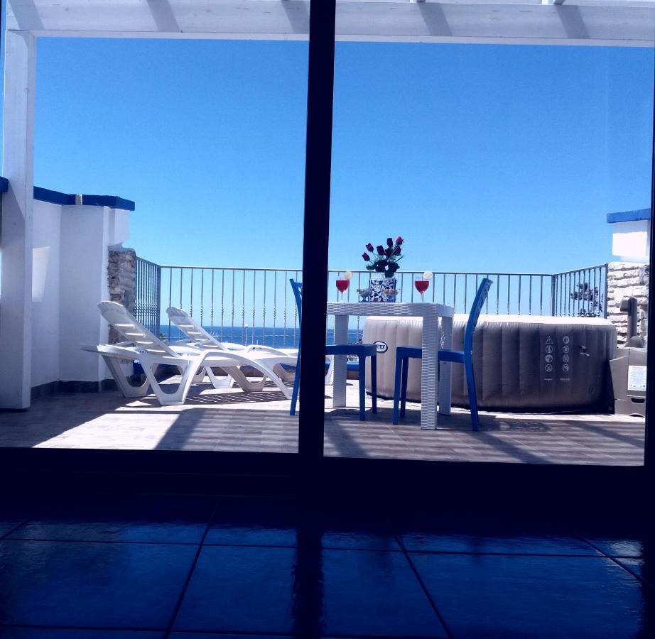 マリーナ・ディ・マンカヴェルサ Riflesso Sul Mareアパートホテル エクステリア 写真
